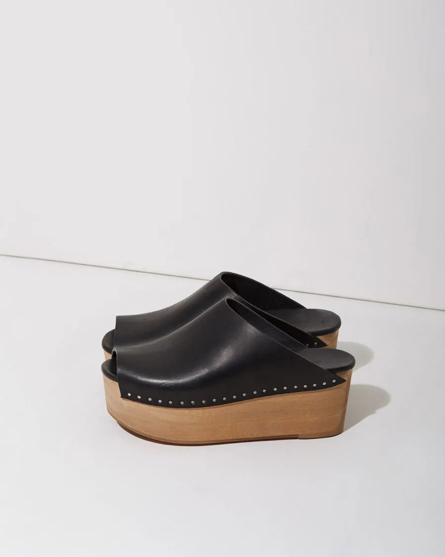 Peep-Toe Clog